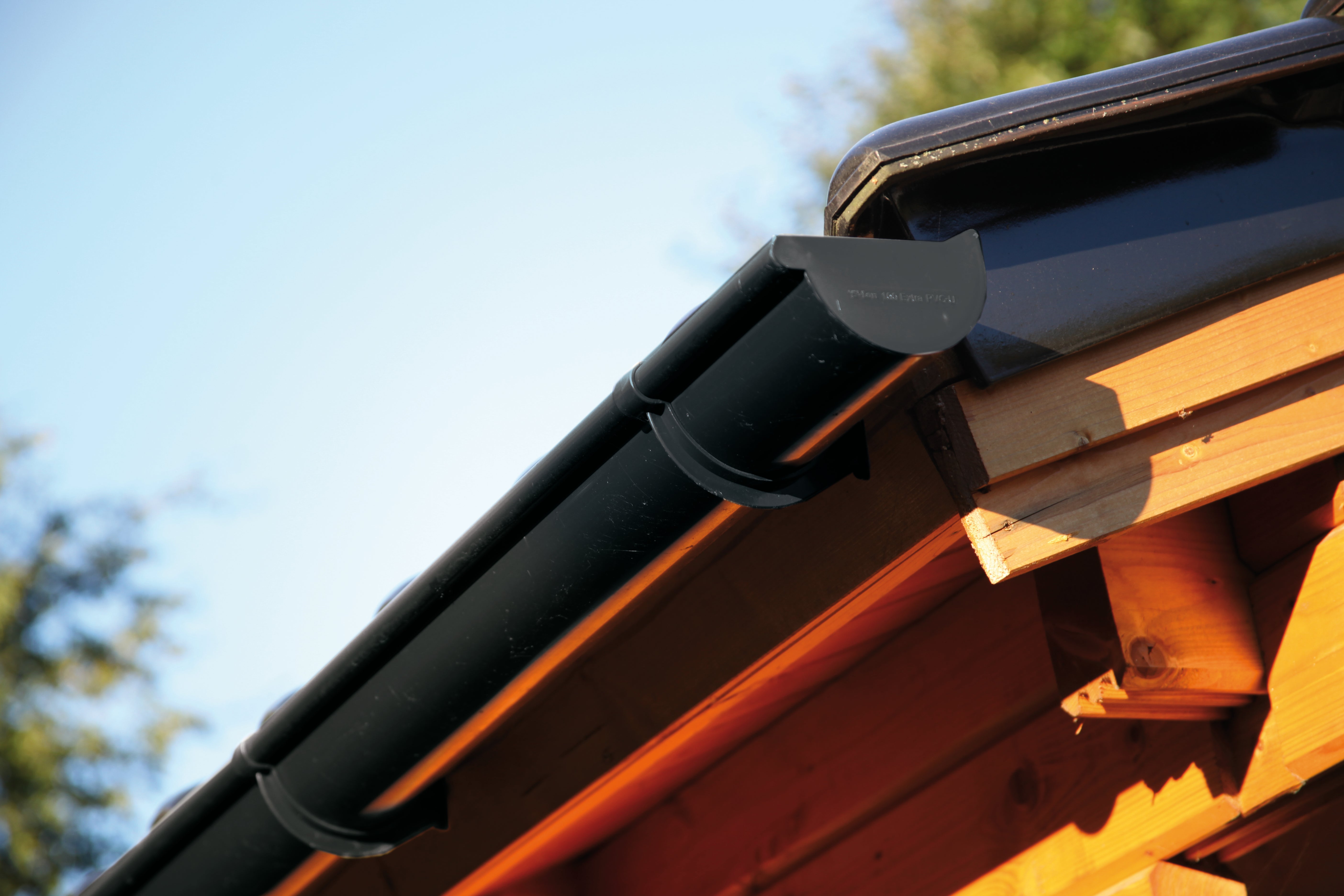 Dachrinne Kunststoff rund 320B + 2 x K4B Anthrazit - Gartenhaus Herkommer