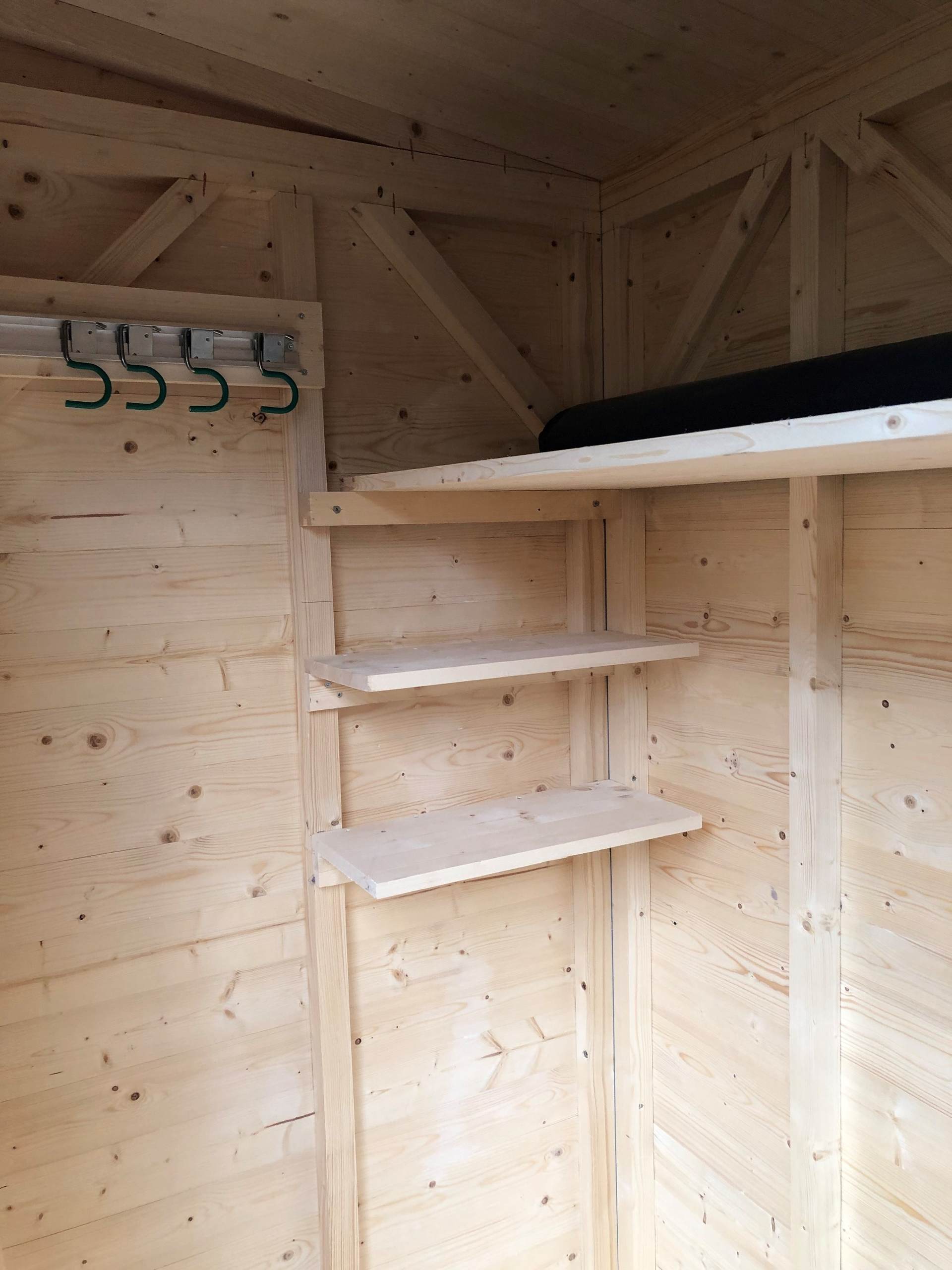 MH Geräteschrank 01