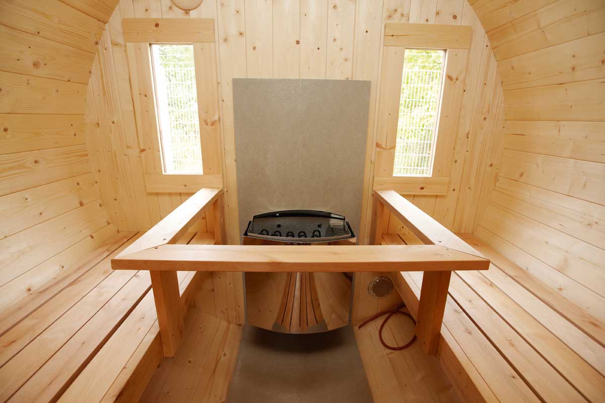 Gartensauna Sida 2140 Bausatz mit roten Dachschindeln